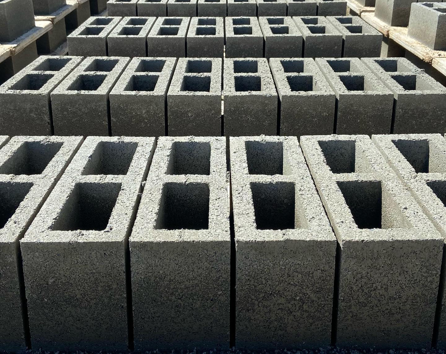 6 inch Block (36 bricks per pallet)